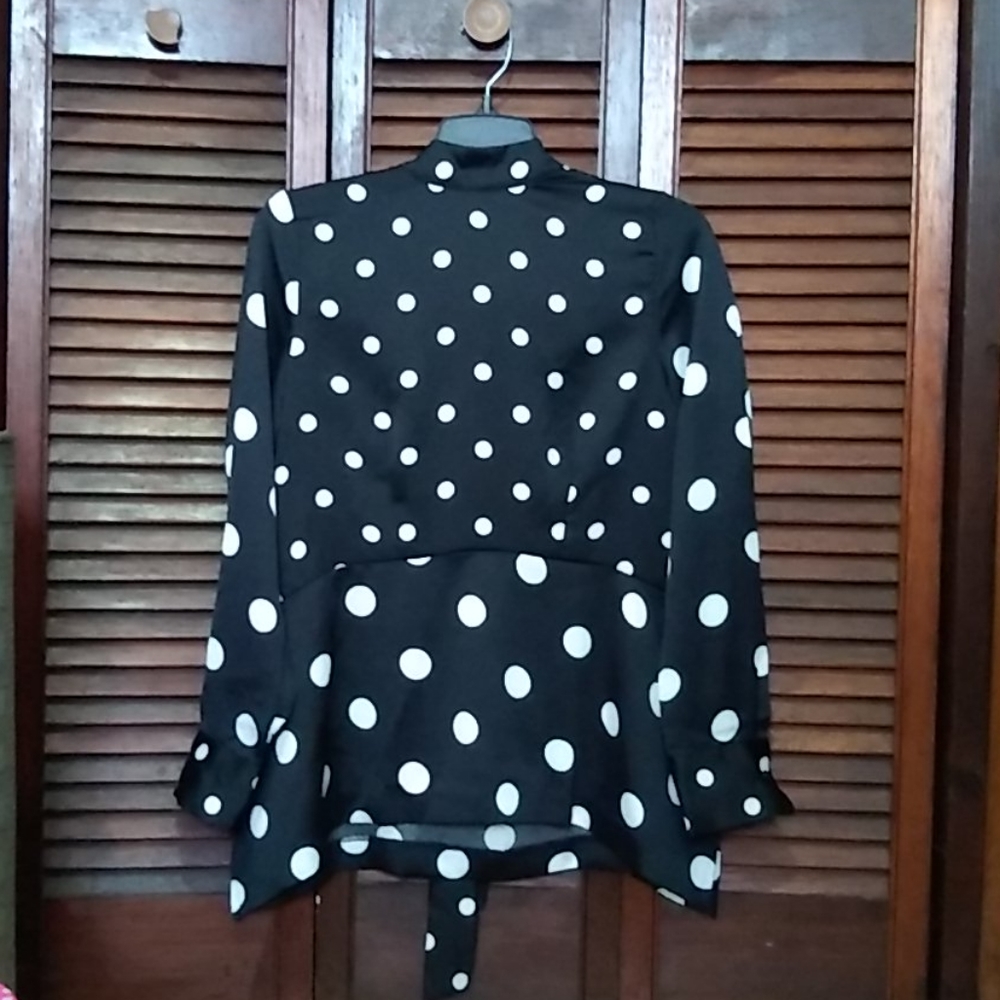 Long-neck blouse